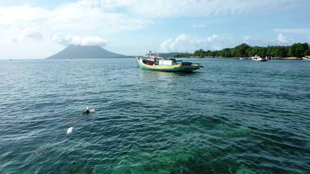 Raja Laut Dive Resort Bunaken Bagian luar foto