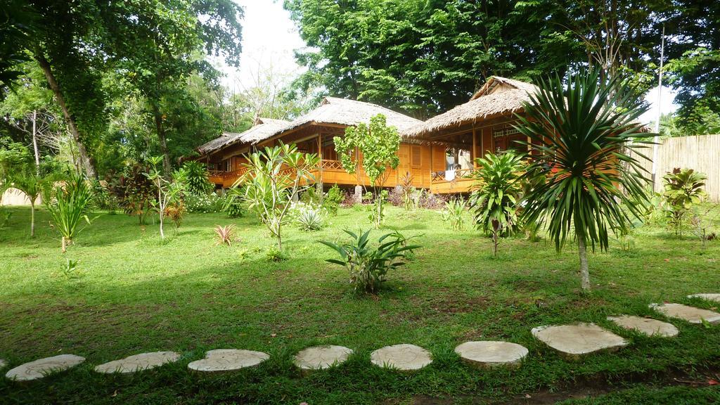 Raja Laut Dive Resort Bunaken Bagian luar foto