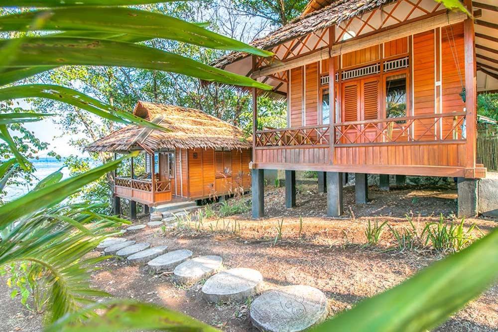 Raja Laut Dive Resort Bunaken Bagian luar foto